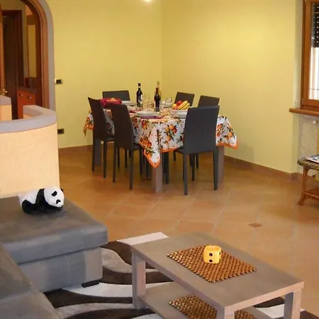 ベッド・アンド・ブレックファスト L'isola Delle Rose *