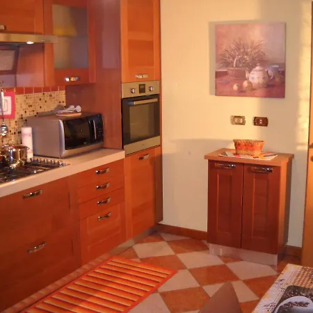 ベッド・アンド・ブレックファスト L'isola Delle Rose *