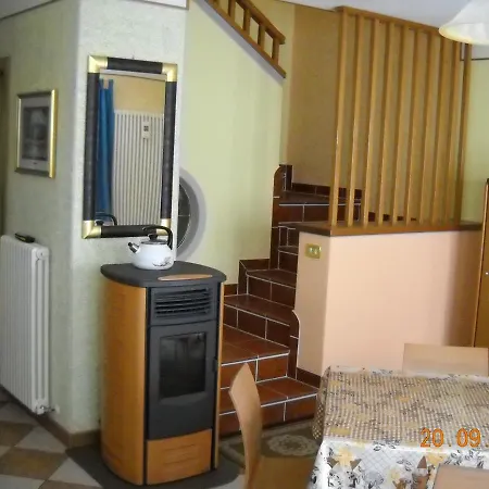 L'isola Delle Rose ベッド・アンド・ブレックファスト Sovramonte