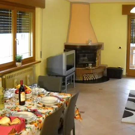 L'isola Delle Rose Sovramonte