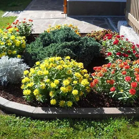 L'isola Delle Rose Oda ve Kahvaltı *