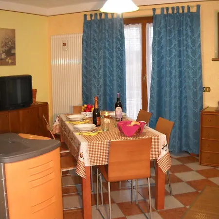 L'isola Delle Rose * Sovramonte