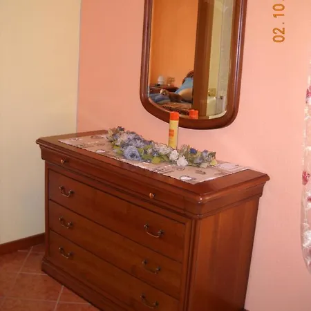 L'isola Delle Rose Oda ve Kahvaltı Sovramonte