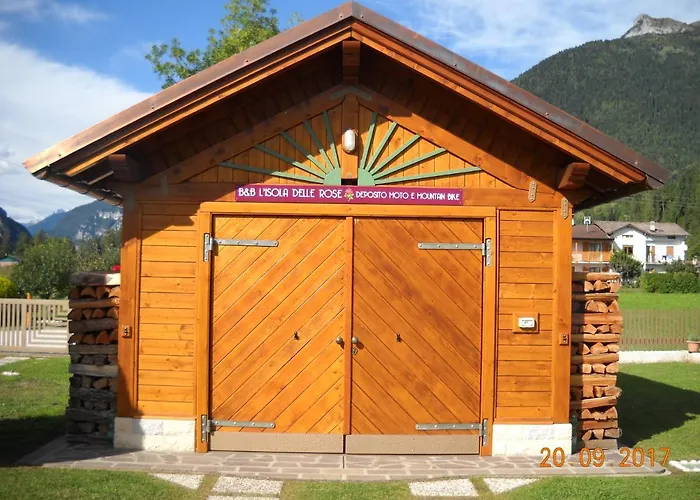 L'isola Delle Rose Frühstückspension Sovramonte